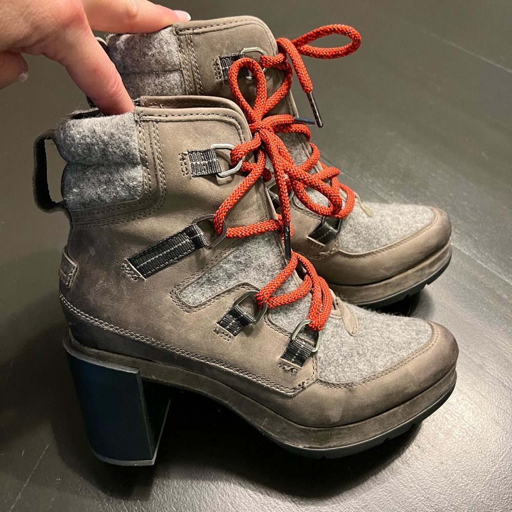 Womens Sorel Blake Lace Up